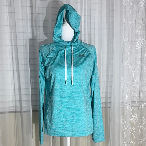 Tops - Under armour